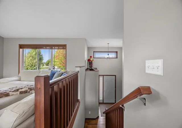 Photo 4 of Sale Pending at 7391 Kahler Cir NE, Albertville, MN 55301 | MLS# 7102653 | Listing updated on 2026-09-08