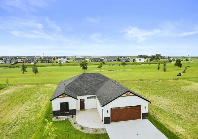 38th image of 215 Emma Ct, Mapleton, ND 58059 | MLS# 7102655