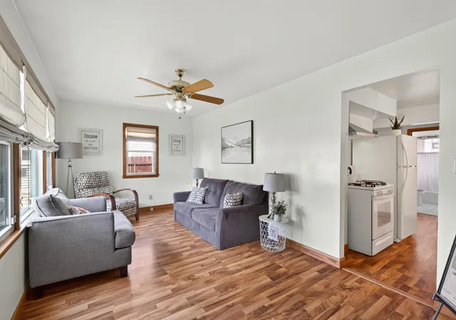 4th image of 213 14Th Ave S, South Saint Paul, MN 55075 | MLS# 7102660