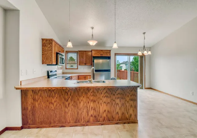 2nd image of 1217 37th Ave S, Moorhead, MN 56560 | MLS# 7102661