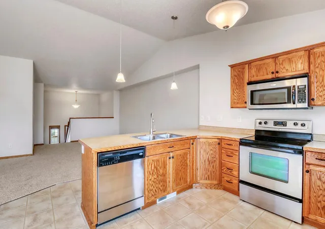4th image of 1217 37Th Ave S, Moorhead, MN 56560 | MLS# 7102661