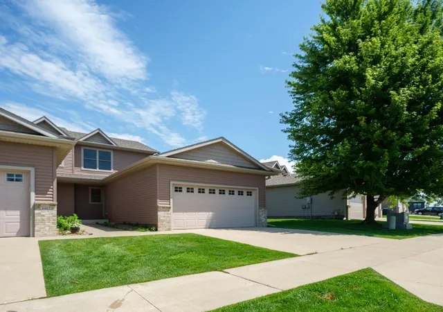 2nd image of 4449 Heritage Pl Nw, Rochester, MN 55901 | MLS# 7102673
