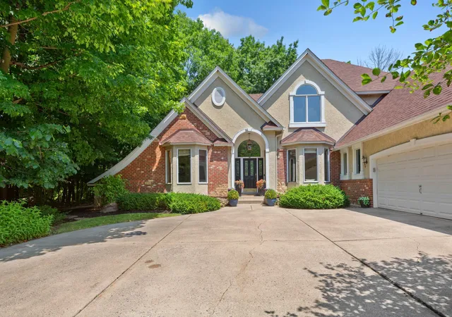 2nd image of 704 Legacy Ct, Faribault, MN 55021 | MLS# 7102682