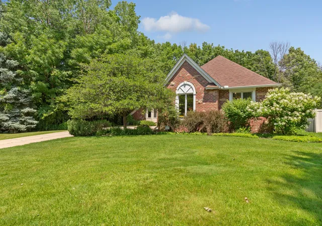 3rd image of 704 Legacy Ct, Faribault, MN 55021 | MLS# 7102682