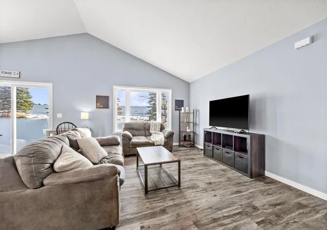 2nd image of 1910 Buffalo Run Rd, Buffalo, MN 55313 | MLS# 7102687