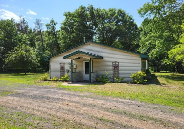 Photo 2 of Single family home for sale at 2631 283rd Street, Saint Croix Falls, WI 54024 | MLS# 7102718 | Listing updated on 2026-10-03
