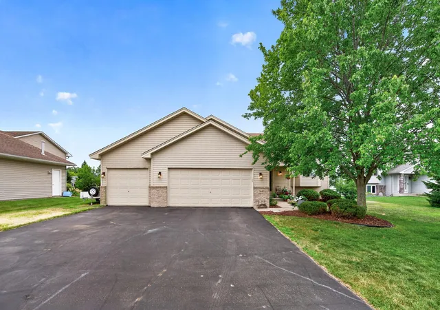 2nd image of 11683 10th St Ne, Hanover, MN 55341 | MLS# 7102722
