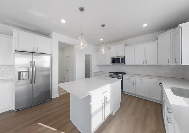 3rd image of 680 Sierra Pkwy, Waconia, MN 55387 | MLS# 7102724