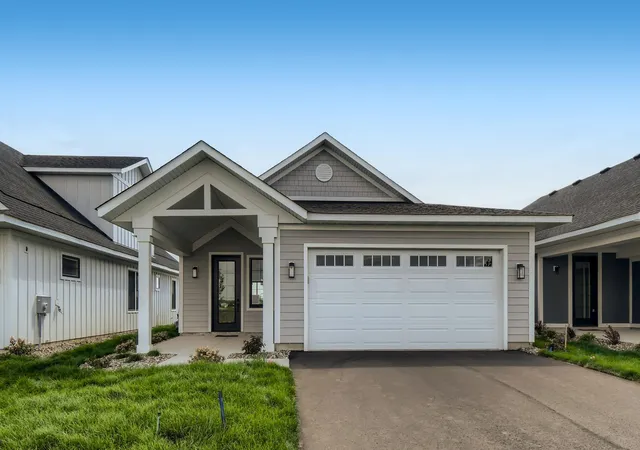 1st image of 5201 216th St W, Farmington, MN 55024 | MLS# 7102765