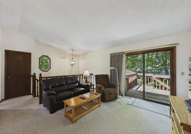 3rd image of 9194 Goldenrod Ln N, Maple Grove, MN 55369 | MLS# 7102768