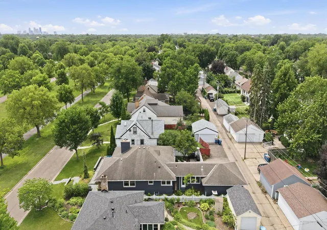 Photo 4 of Single family home for sale at 4429 York Ave N, Minneapolis, MN 55422 | MLS# 7102776 | Listing updated on 2026-09-02