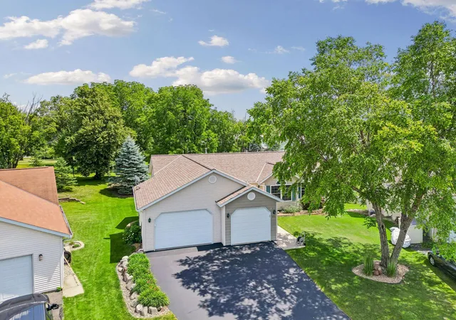 Photo 3 of Single family home for sale at 152 Sylla St, River Falls, WI 54022 | MLS# 7102782 | Listing updated on 2026-09-15