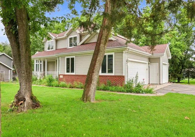 2nd image of 1903 Meadowrose Blvd, Saint Cloud, MN 56301 | MLS# 7102796
