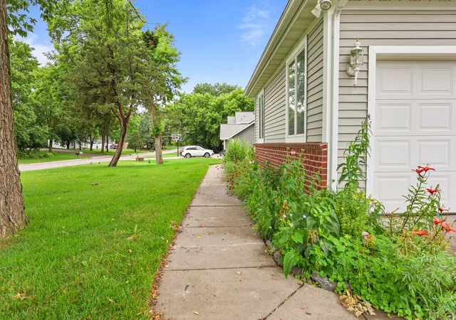 40th image of 1903 Meadowrose Blvd, Saint Cloud, MN 56301 | MLS# 7102796