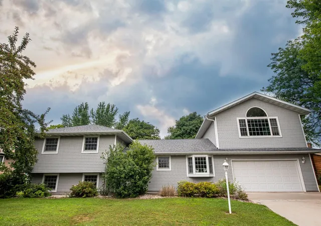 Single family home for sale at 225 Country Clb Dr, Lewiston, MN 55952 | MLS# 7102811