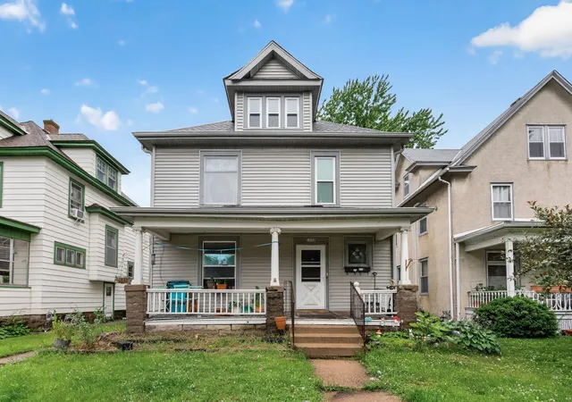 Homes for sale in Minneapolis, MN | 1520 Washington St Ne, Minneapolis, MN 55413 | MLS# 7102856