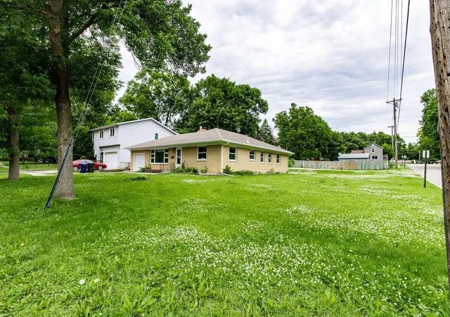 Homes for sale in Fergus Falls, MN | 706 W Stanton Ave, Fergus Falls, MN 56537 | MLS# 7102862