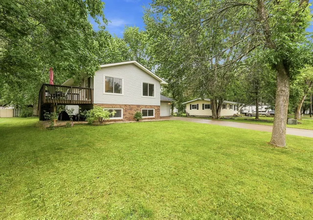 Homes for sale in New Richmond, WI | 1407 Meadowlark Ln, New Richmond, WI 54017 | MLS# 7102863