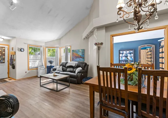 Photo 4 of Single family home for sale at 528 Queens Gate, Saint Paul, MN 55112 | MLS# 7102865 | Listing updated on 2026-09-19