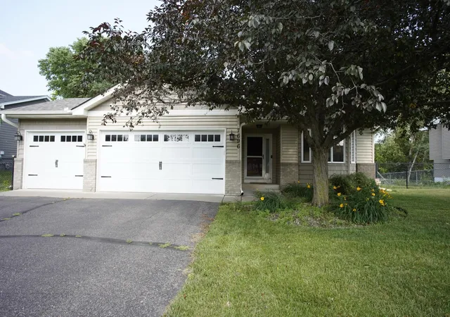 1st image of 7696 Appaloosa Ln, Circle Pines, MN 55014 | MLS# 7102869