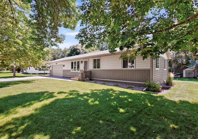 Homes for sale in Alexandria, MN | 1912 Parkview Rd Ne, Alexandria, MN 56308 | MLS# 7102885