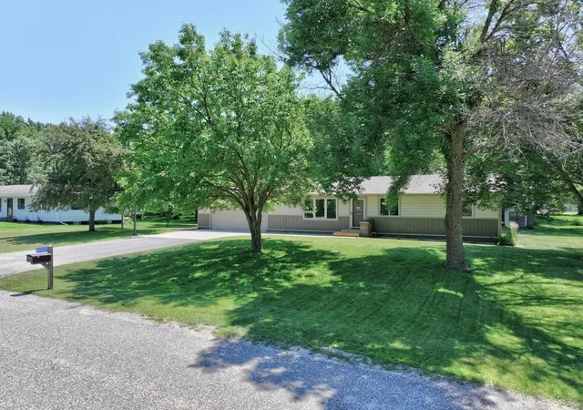 Homes for sale in Alexandria, MN | 1912 Parkview Rd Ne, Alexandria, MN 56308 | MLS# 7102885