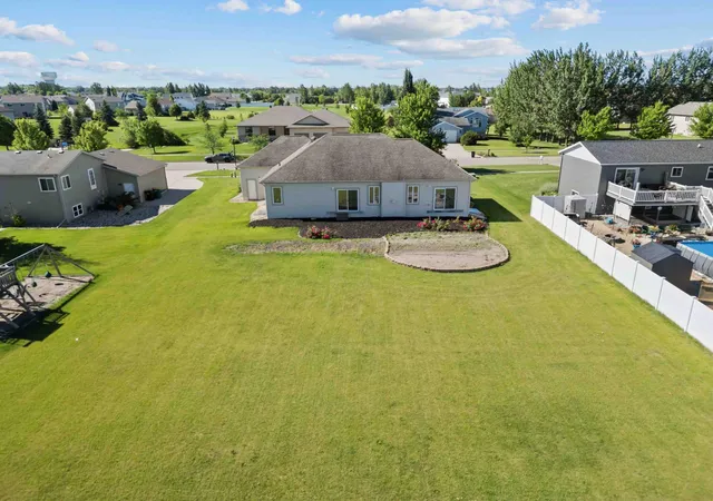 Homes for sale in West Fargo, ND | 718 N Sedona Dr, West Fargo, ND 58078 | MLS# 7102893