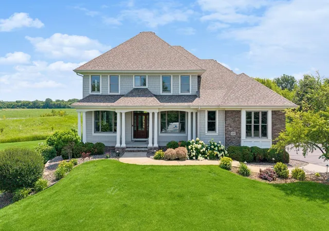 3rd image of 6360 Bluestem Rd S, Corcoran, MN 55340 | MLS# 7102902