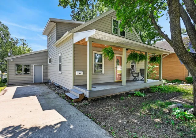 1st image of 415 Jefferson St, Alexandria, MN 56308 | MLS# 7102914