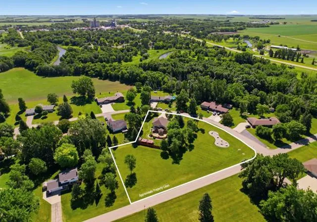 1st image of 41 Westwood Dr, Mayville, ND 58257 | MLS# 7102919