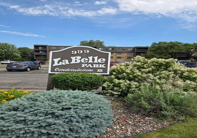 1st image of 999 41st Ave Ne #307, Minneapolis, MN 55421 | MLS# 7102963