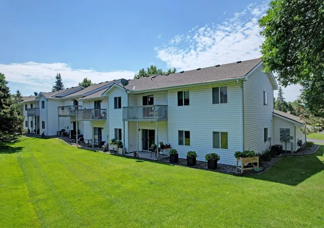 2nd image of 6260 Magda Dr, Maple Grove, MN 55369