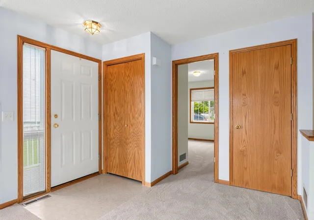 Photo 4 of Single family home for sale at 317 Archibald Ln, Dundas, MN 55019 | MLS# 7103011 | Listing updated on 2026-10-06
