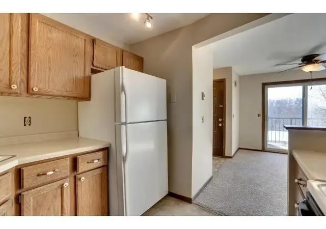 3rd image of 2240 Ridge Dr #33, Saint Louis Park, MN 55416 | MLS# 7103022