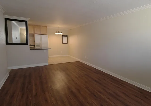 3rd image of 3120 Hennepin Ave #103, Minneapolis, MN 55408 | MLS# 7103027