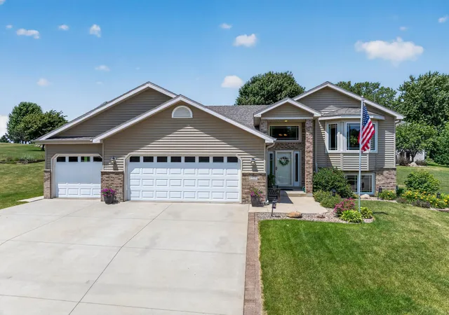 Homes for sale in Byron, MN | 1215 3 1/2 Ave Nw, Byron, MN 55920 | MLS# 7103028