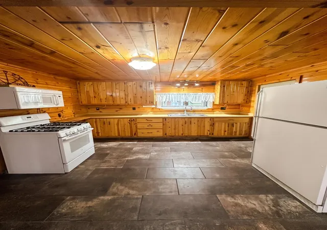 Photo 2 of Single family home for sale at 213 3rd Street N, Hackensack, MN 56452 | MLS# 7103031 | Listing updated on 2026-09-29