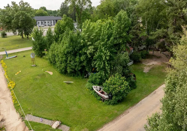 43rd image of 213 3rd St N, Hackensack, MN 56452 | MLS# 7103031