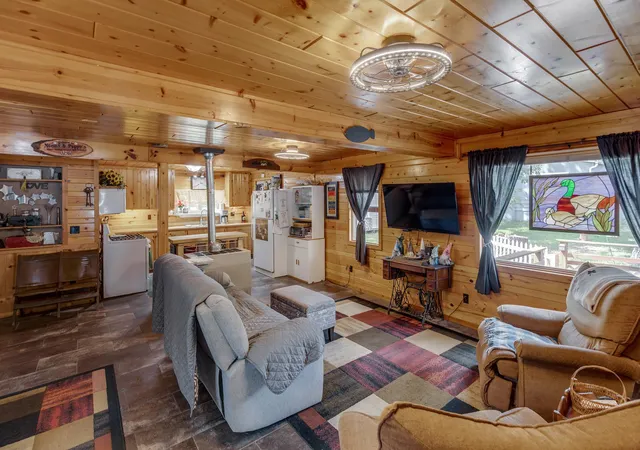 5th image of 213 3Rd St N, Hackensack, MN 56452 | MLS# 7103031