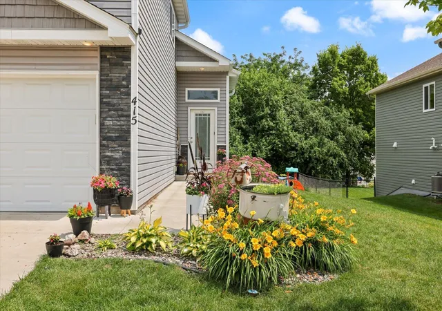 Homes for sale in Buffalo, MN | 415 Willow Creek Pkwy, Buffalo, MN 55313 | MLS# 7103083