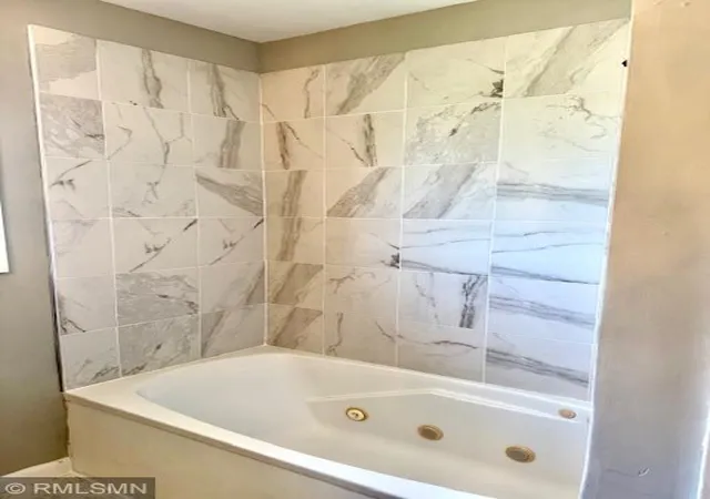 5th image of 114 20Th Ave N, South Saint Paul, MN 55075 | MLS# 7103086