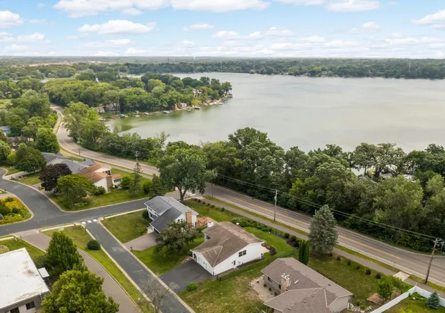 Photo 1 of Sale Pending at 570 Kent Ln, Saint Paul, MN 55126 | MLS# 7103090 | Listing updated on 2026-08-31