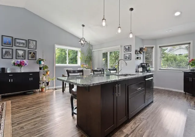 4th image of 3169 Leyland Trl, Saint Paul, MN 55125 | MLS# 7103110