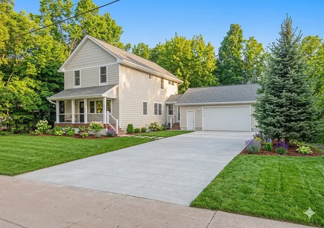 3rd image of 3477 Lyric Ave, Wayzata, MN 55391 | MLS# 7103144