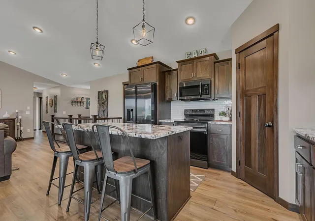 5th image of 1417 Lavender Ave S, Sartell, MN 56377 | MLS# 7103158