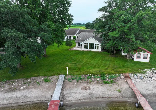 Homes for sale in Osakis, MN | 1761 E Lake St #1, Osakis, MN 56360 | MLS# 7103201