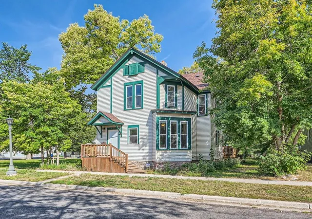 1st image of 431 Goodhue St, Saint Paul, MN 55102 | MLS# 7103205