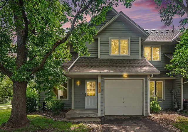 2nd image of 1504 Millpond Ct, Chaska, MN 55318 | MLS# 7103214