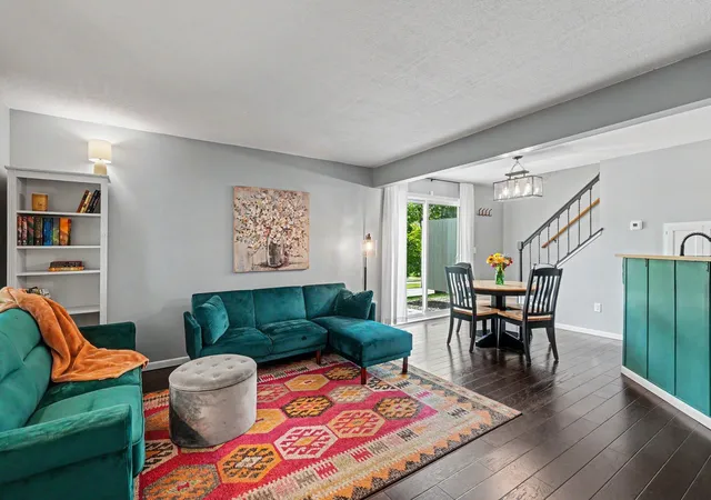 4th image of 1504 Millpond Ct, Chaska, MN 55318 | MLS# 7103214