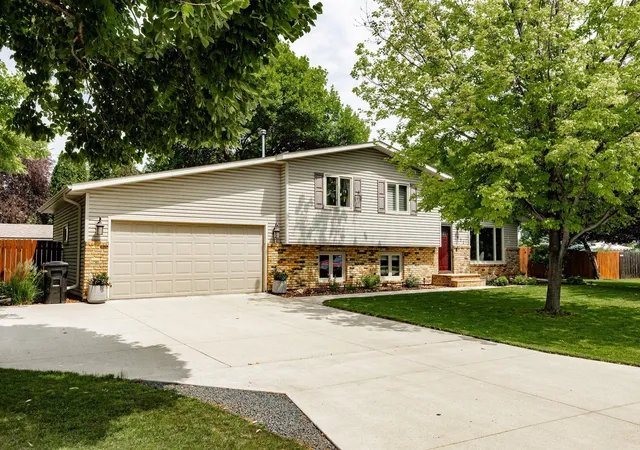 Homes for sale in Fargo, ND | 1632 Flickertail Cir S, Fargo, ND 58103 | MLS# 7103225
